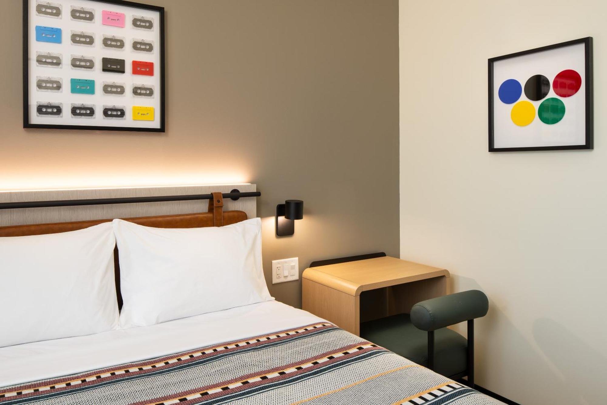 Queen Guest Room