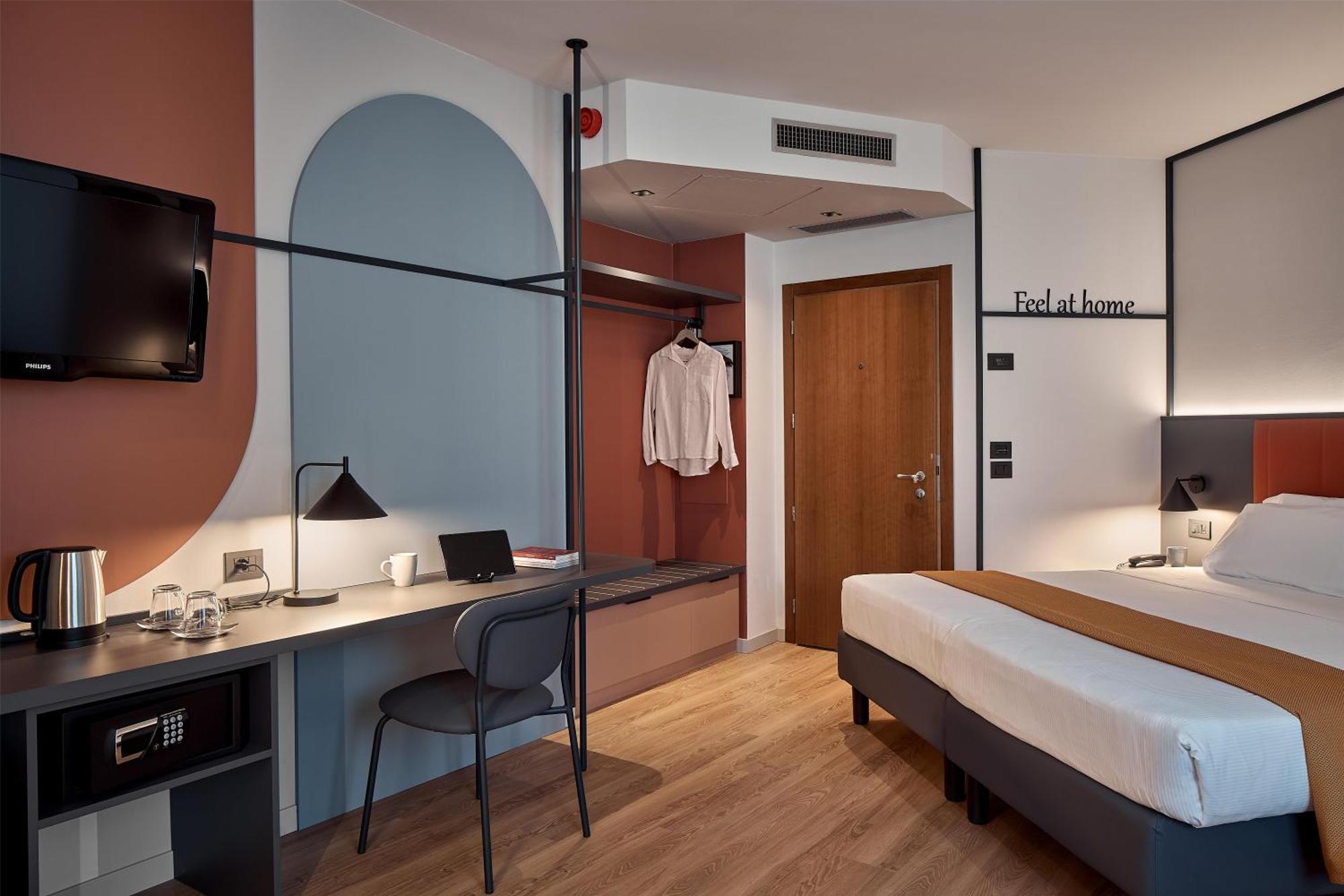 Executive King Room - Non-Smoking