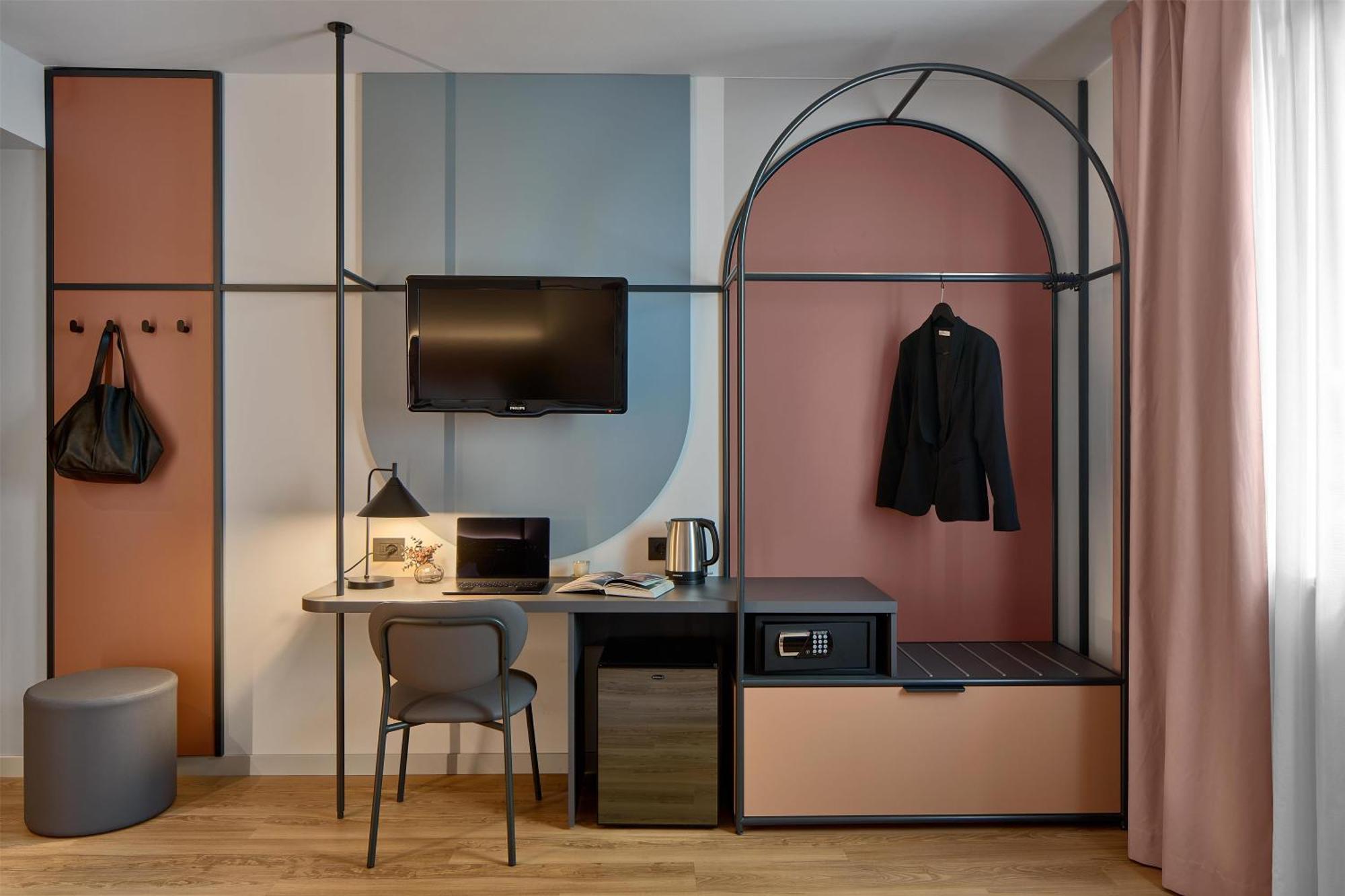 Comfort King or Twin Room