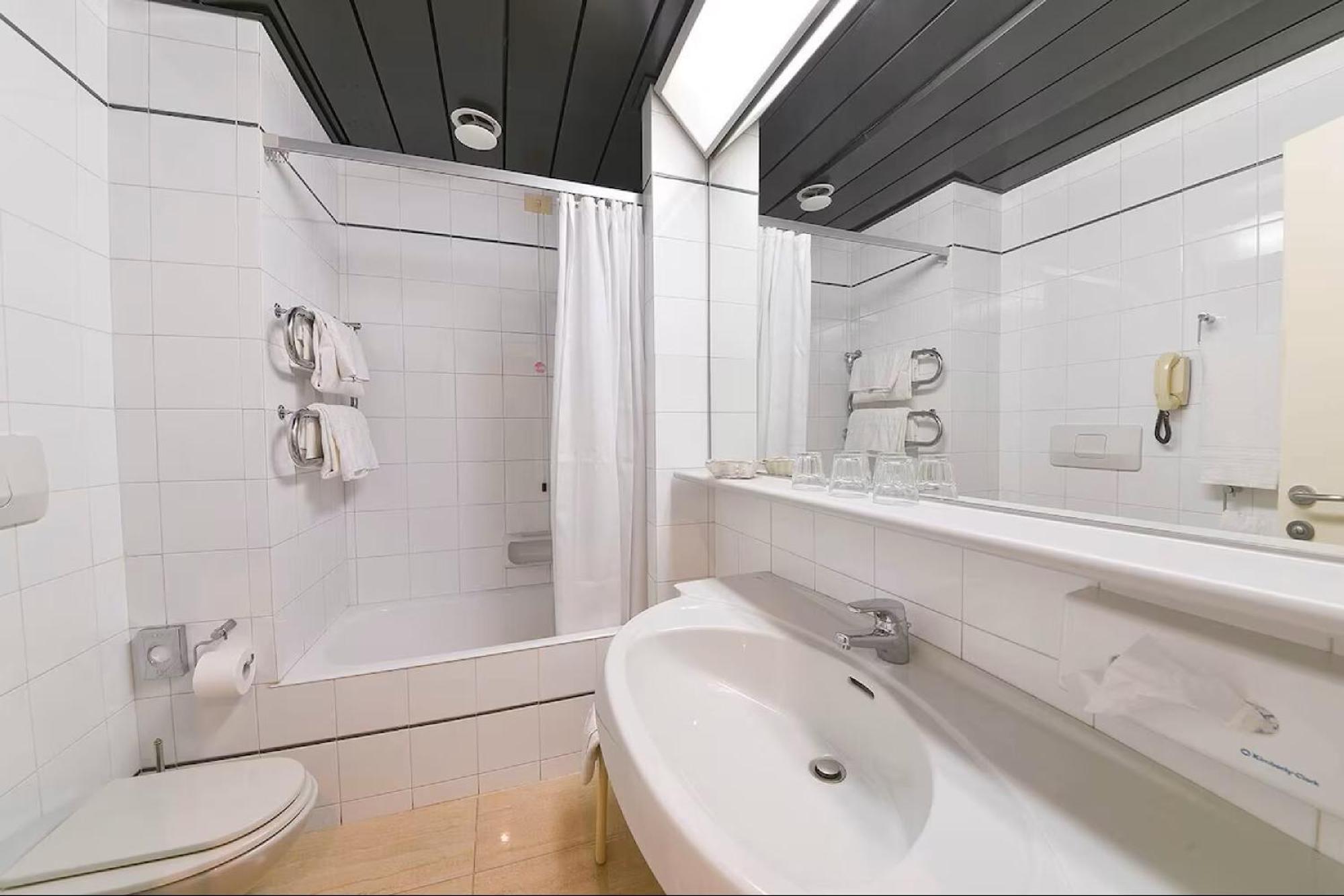 Comfort Double or Twin Room