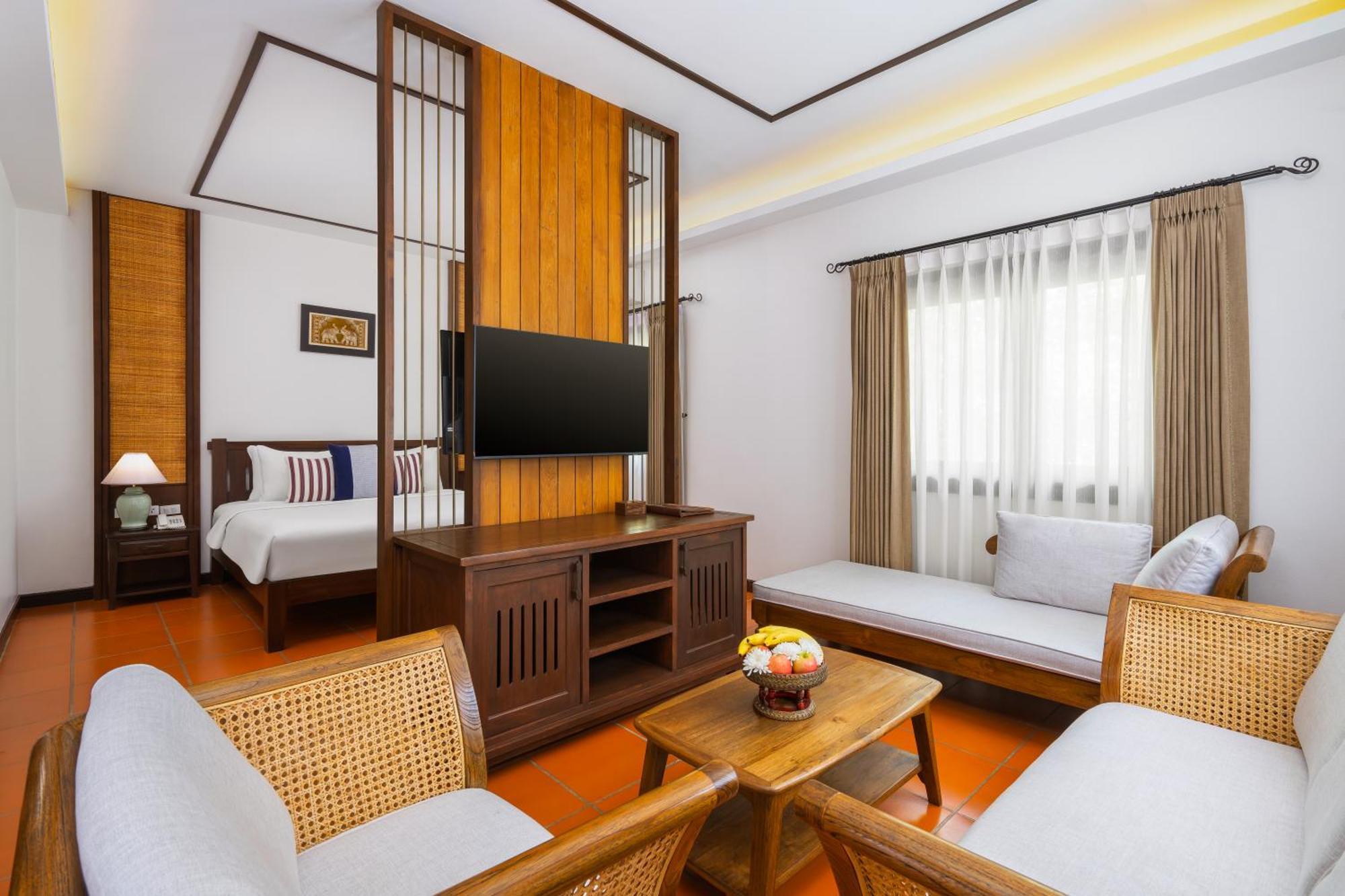 Grand Deluxe Room