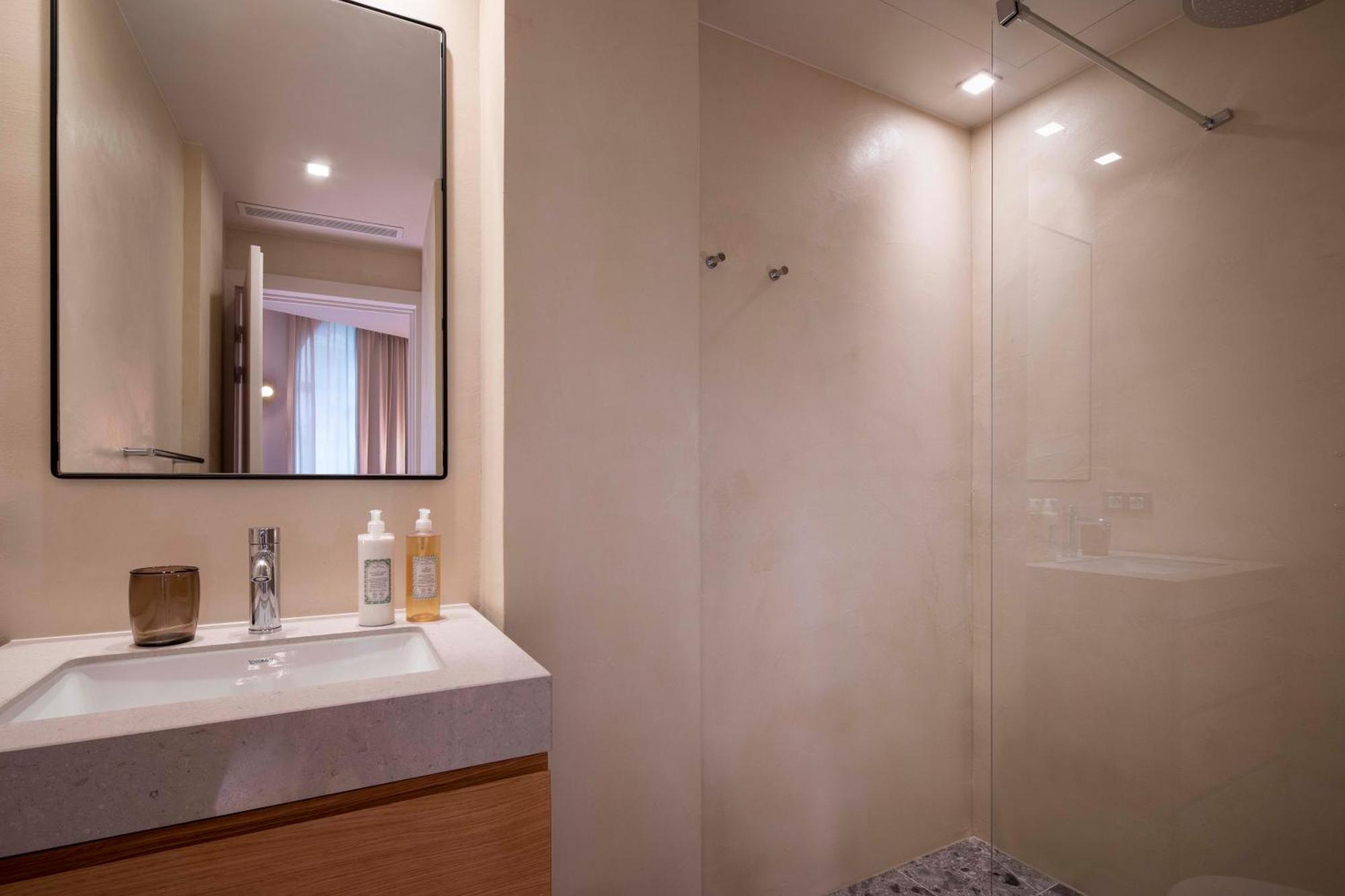 Appartements Supérieurs Communicants or Connecting Supérior Apartments