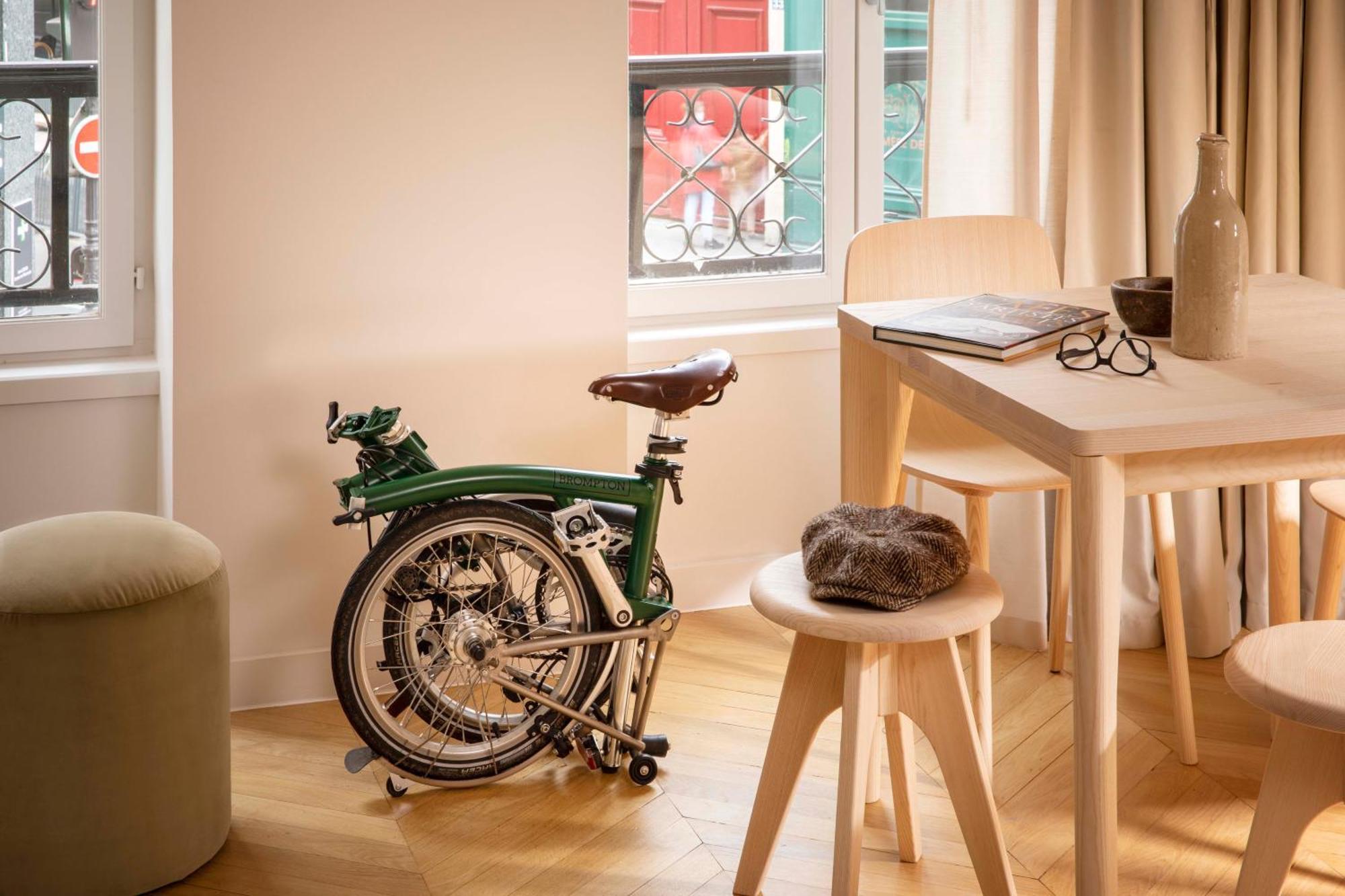 Appartements Classiques Communicants or Connecting Classic Apartments