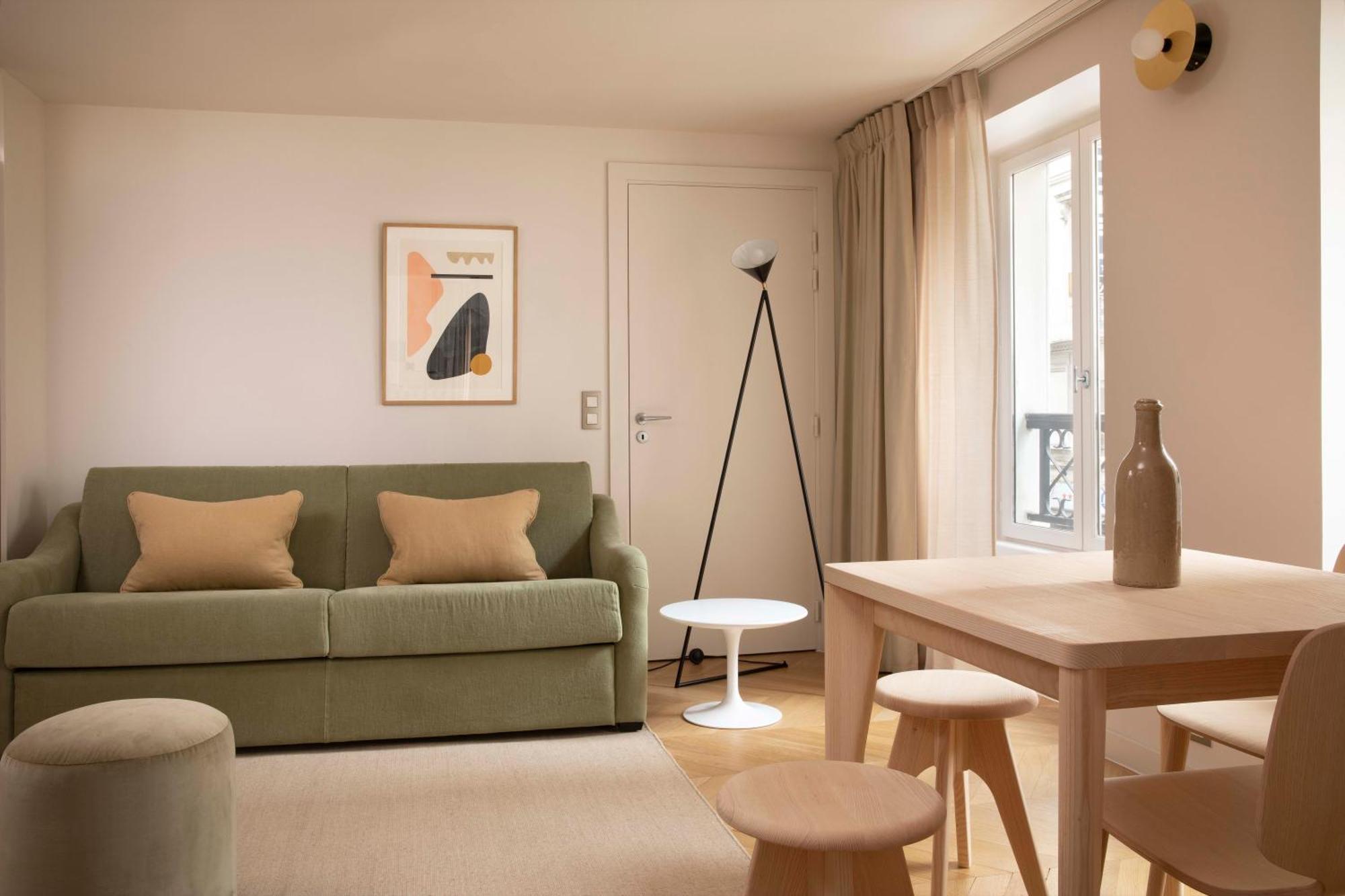Appartements Classiques Communicants or Connecting Classic Apartments