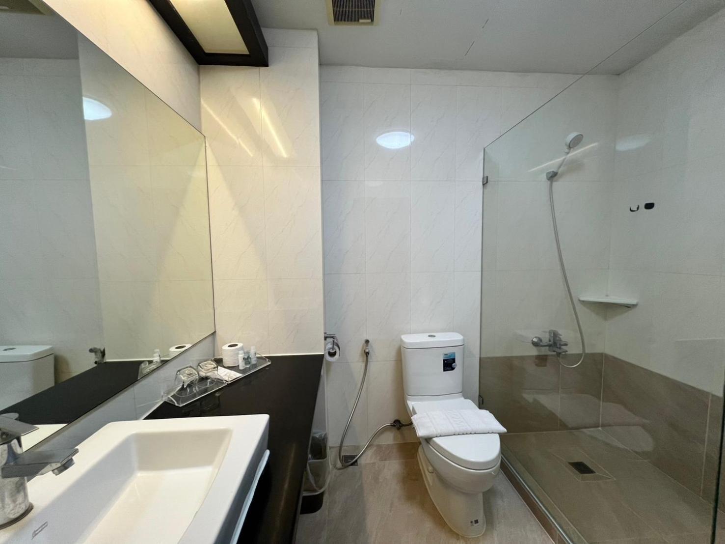 Twin Room with Pool View