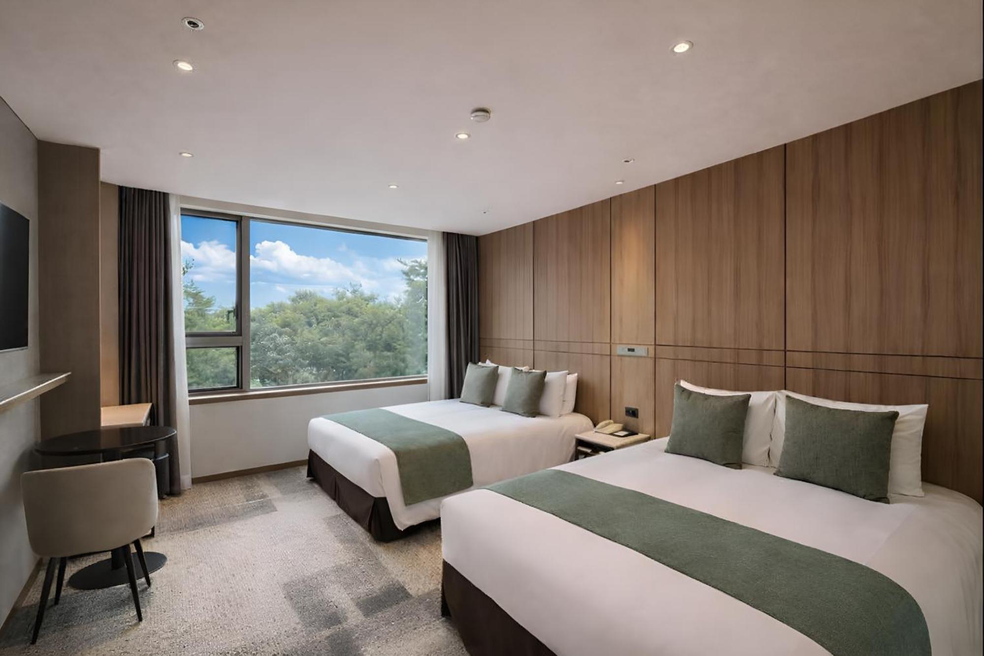 Family Twin Room