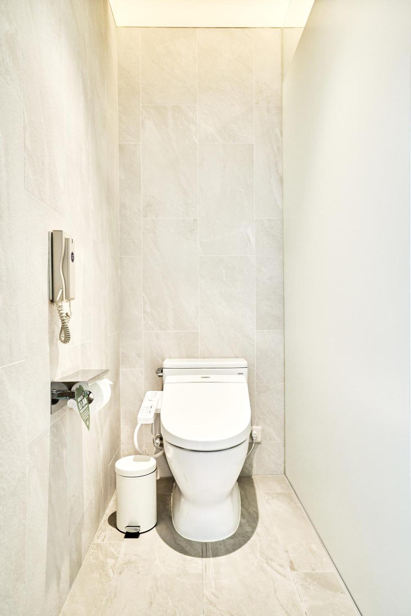 Explore Triple Room