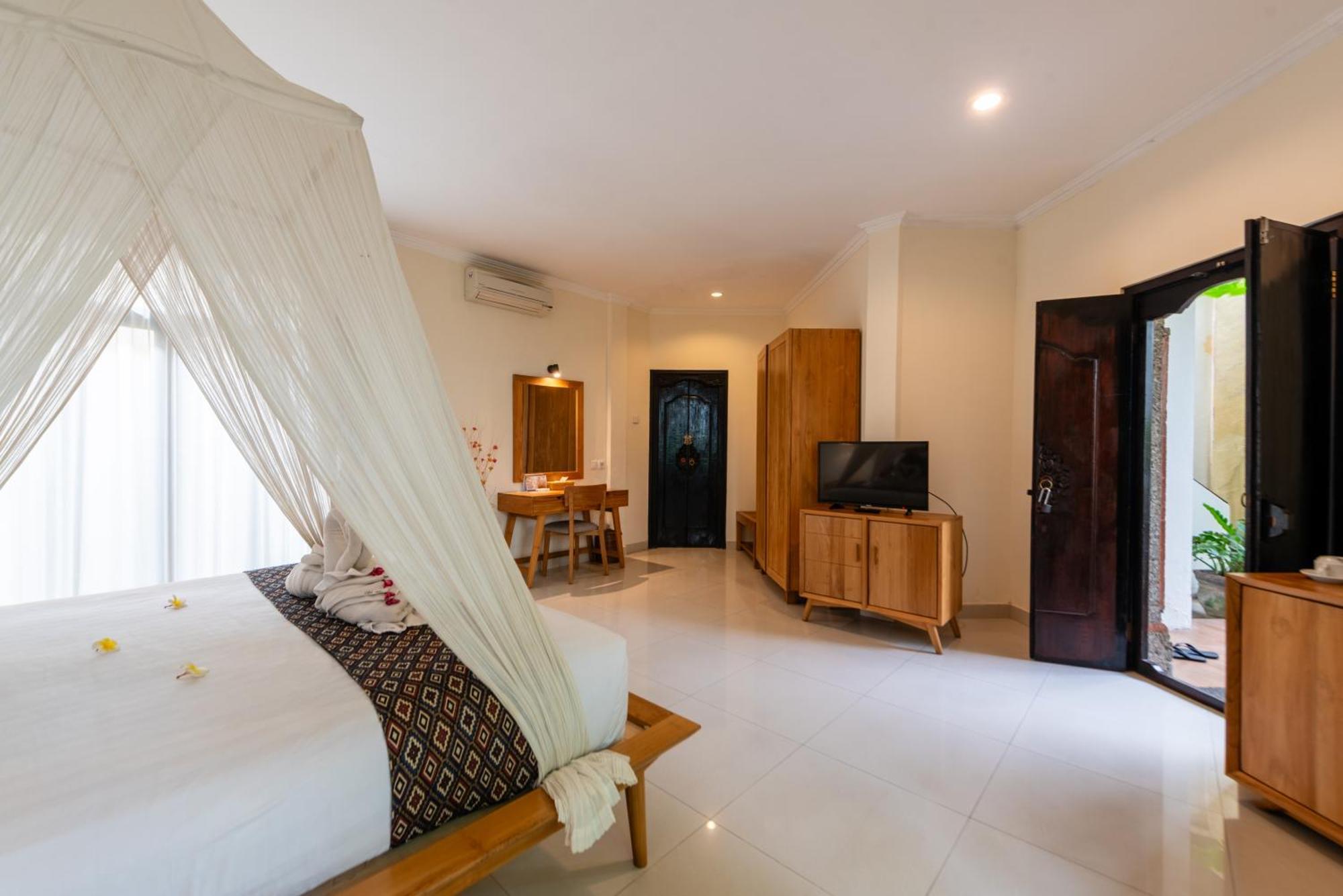 One-Bedroom Villa with Garden View
