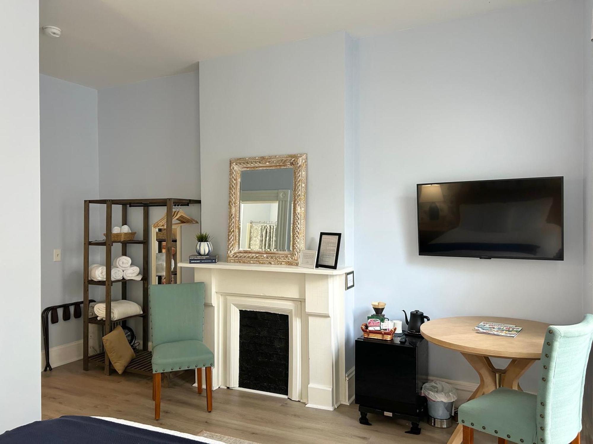 Queen Suite