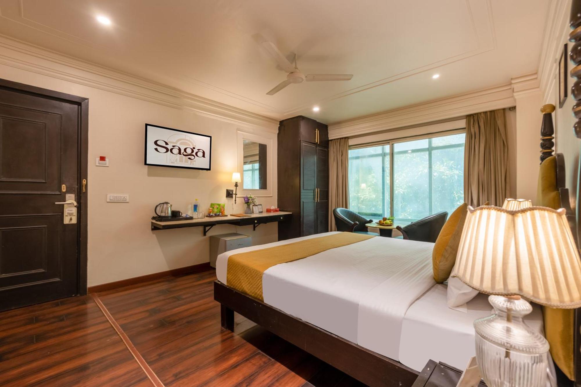 Superior King Room