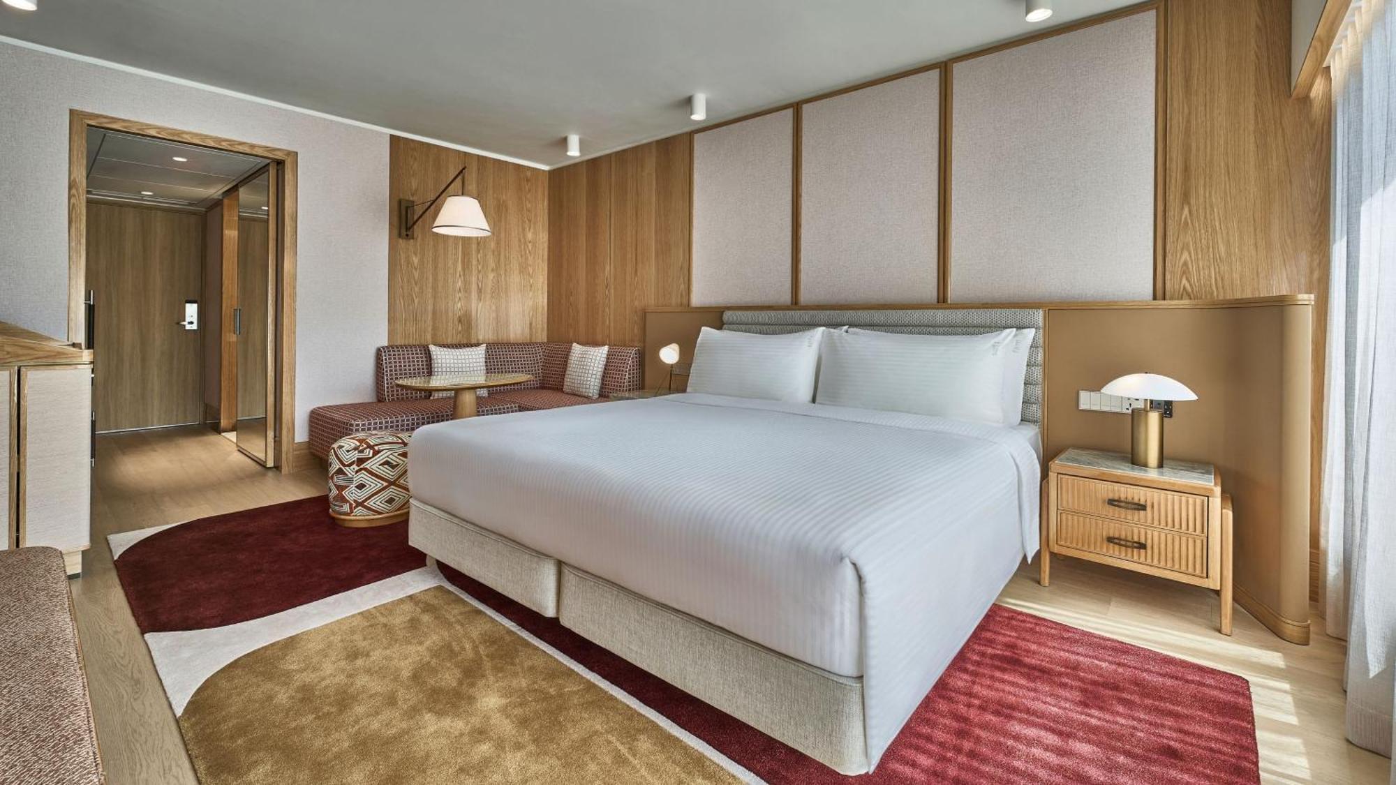 Premium King Room
