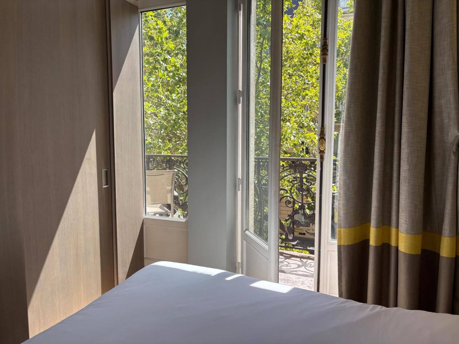 Suite avec kitchenette et coin extérieur