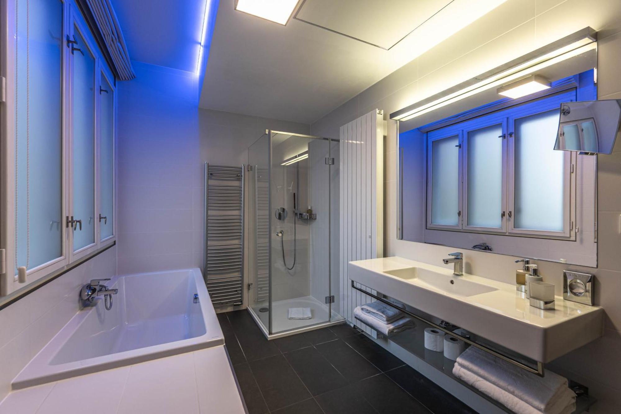 Romantic Suite with View