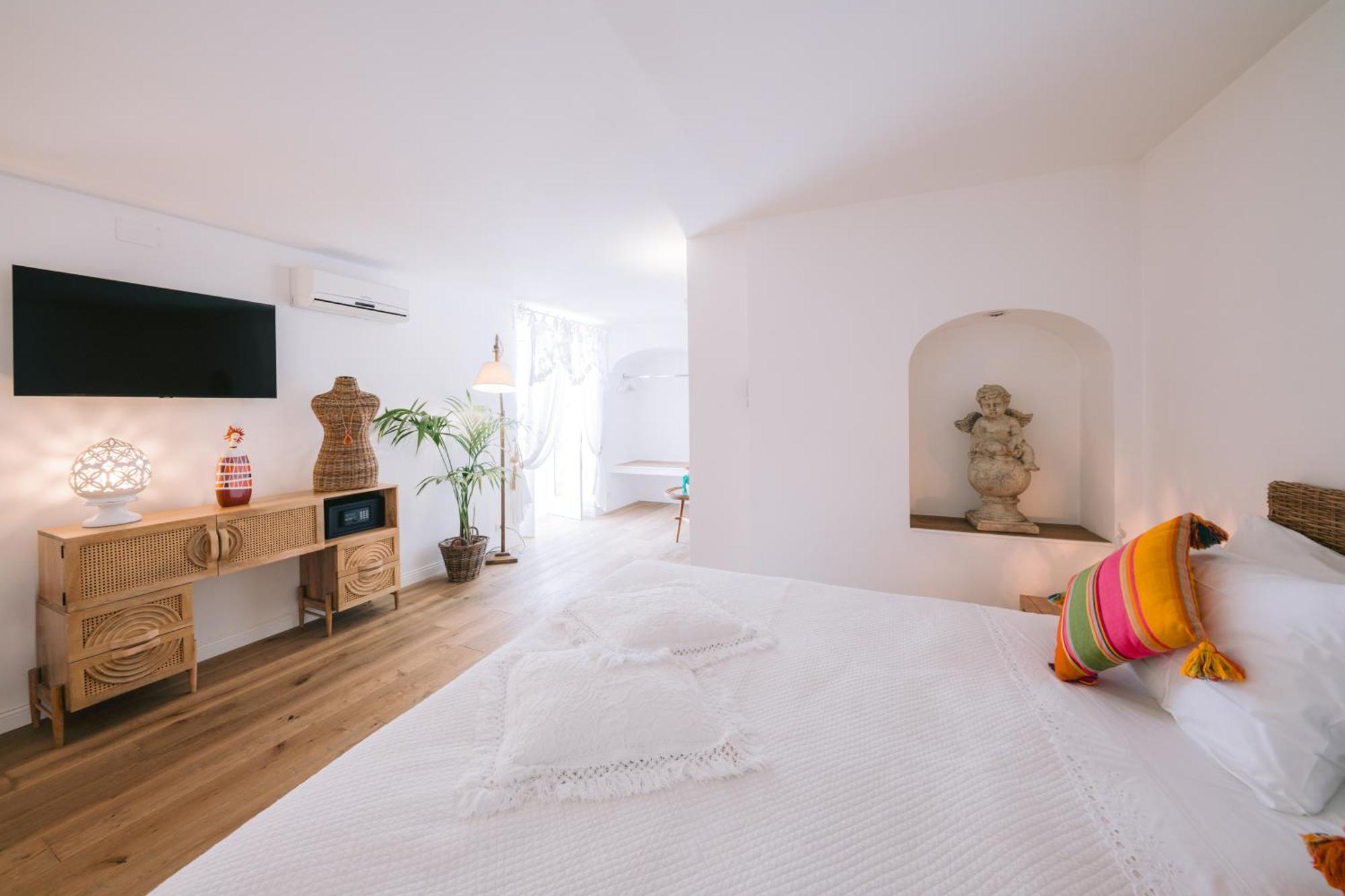 Double Room with Pool View