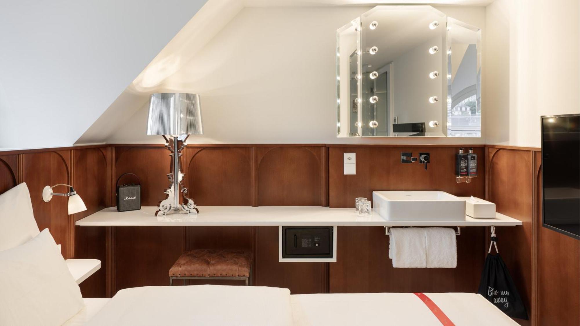 Nest Room