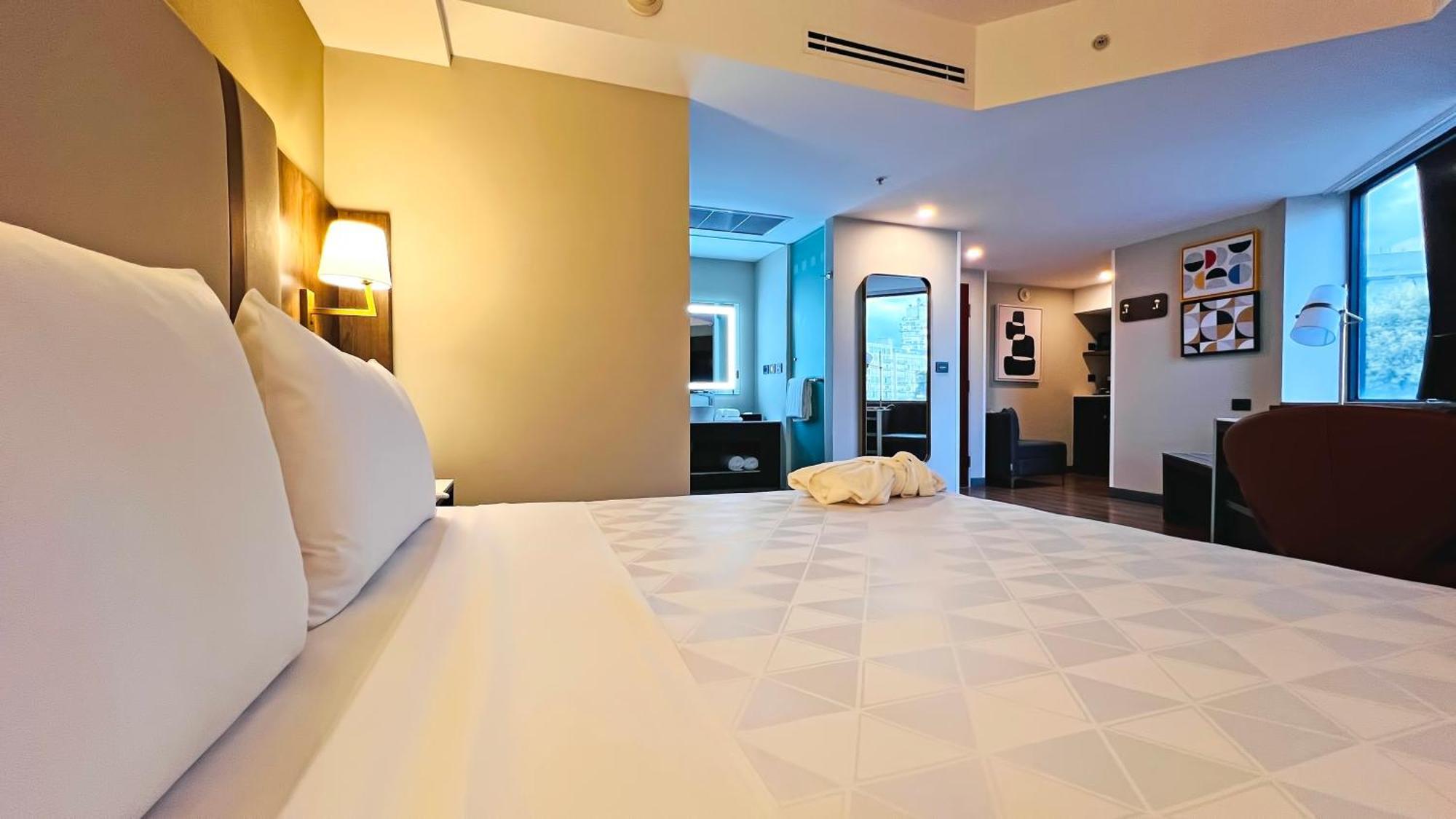 Premium King Room