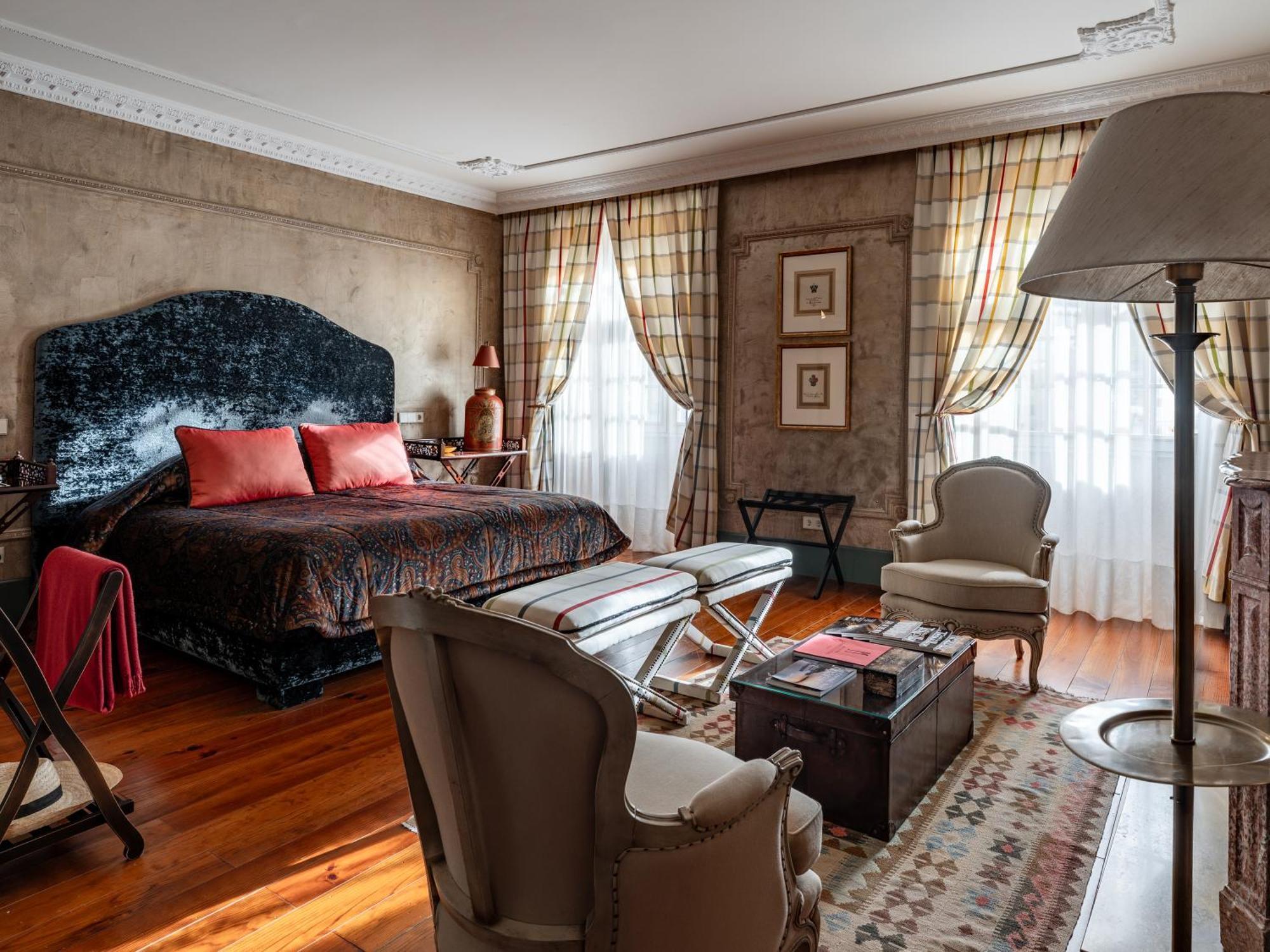 Suite with City View