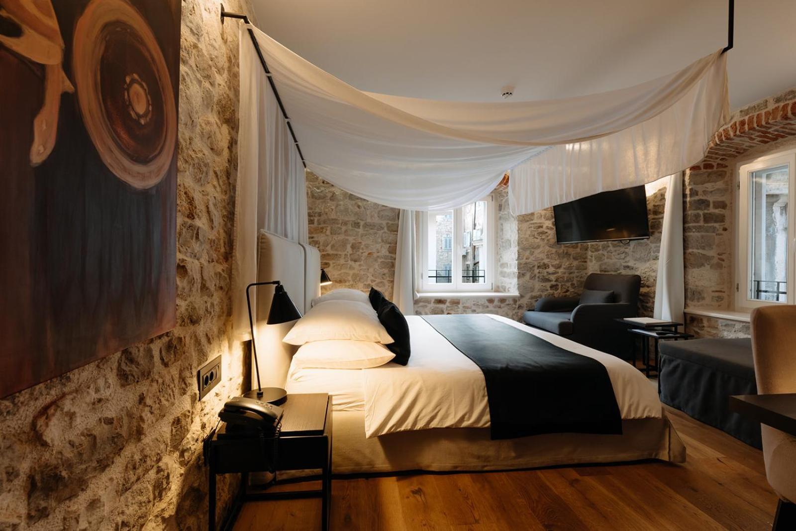 Superior Double or Twin Room with Old Town View