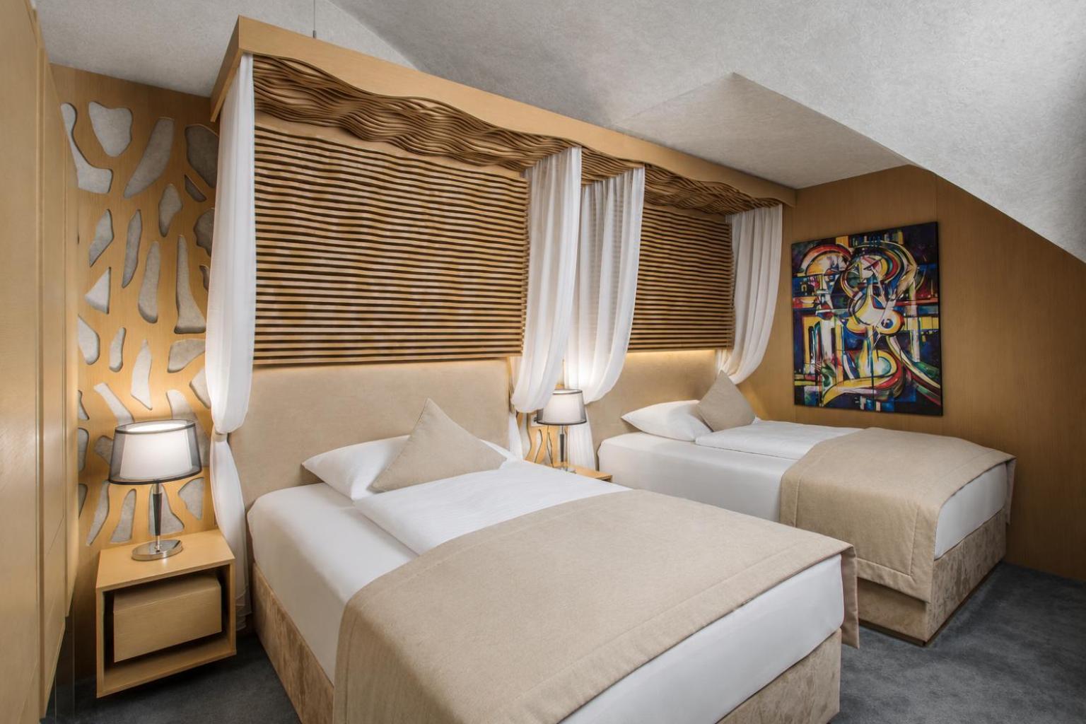 Luxury Panorama Apartment with Bath and Water & Sauna World Access