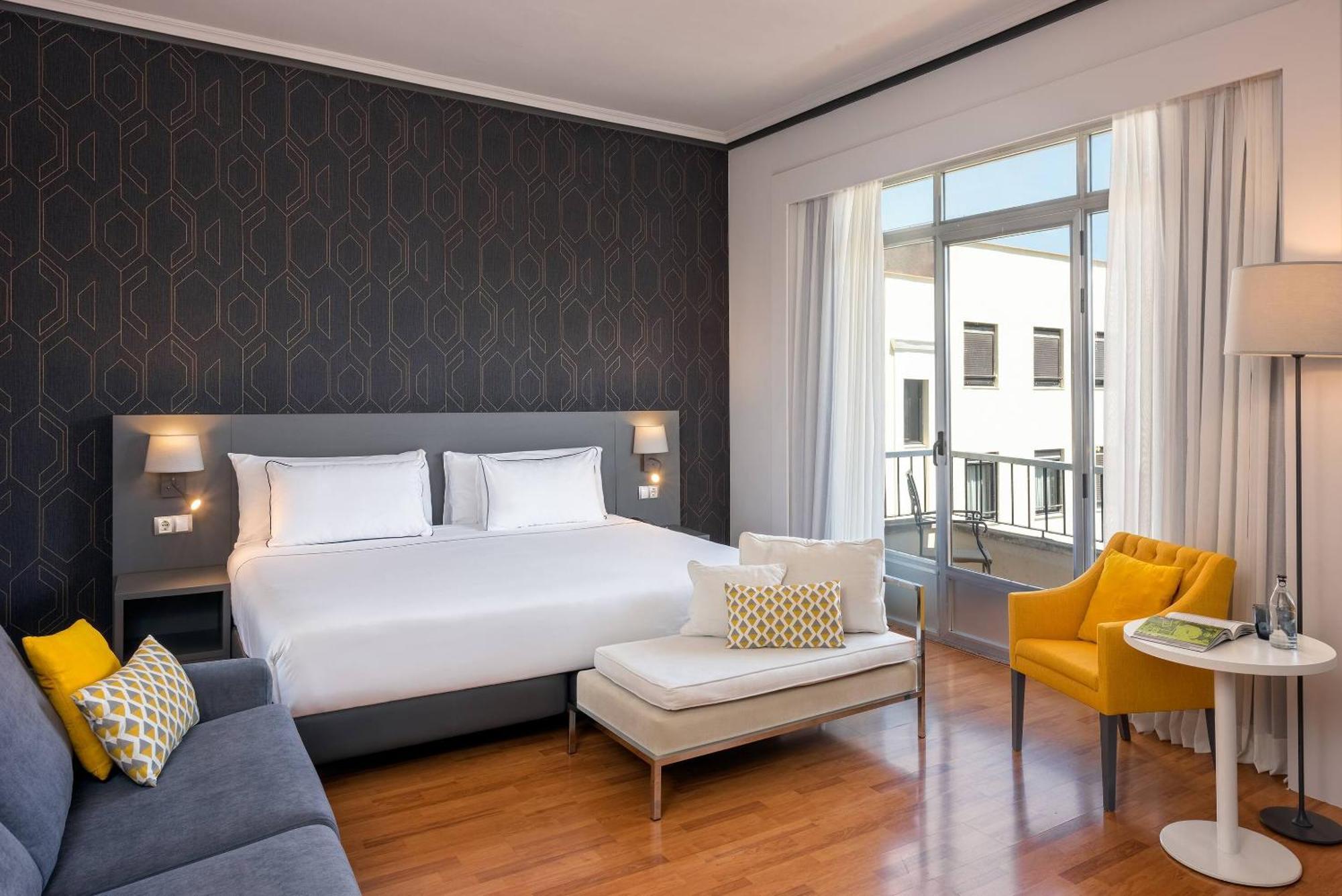 Premium King Room