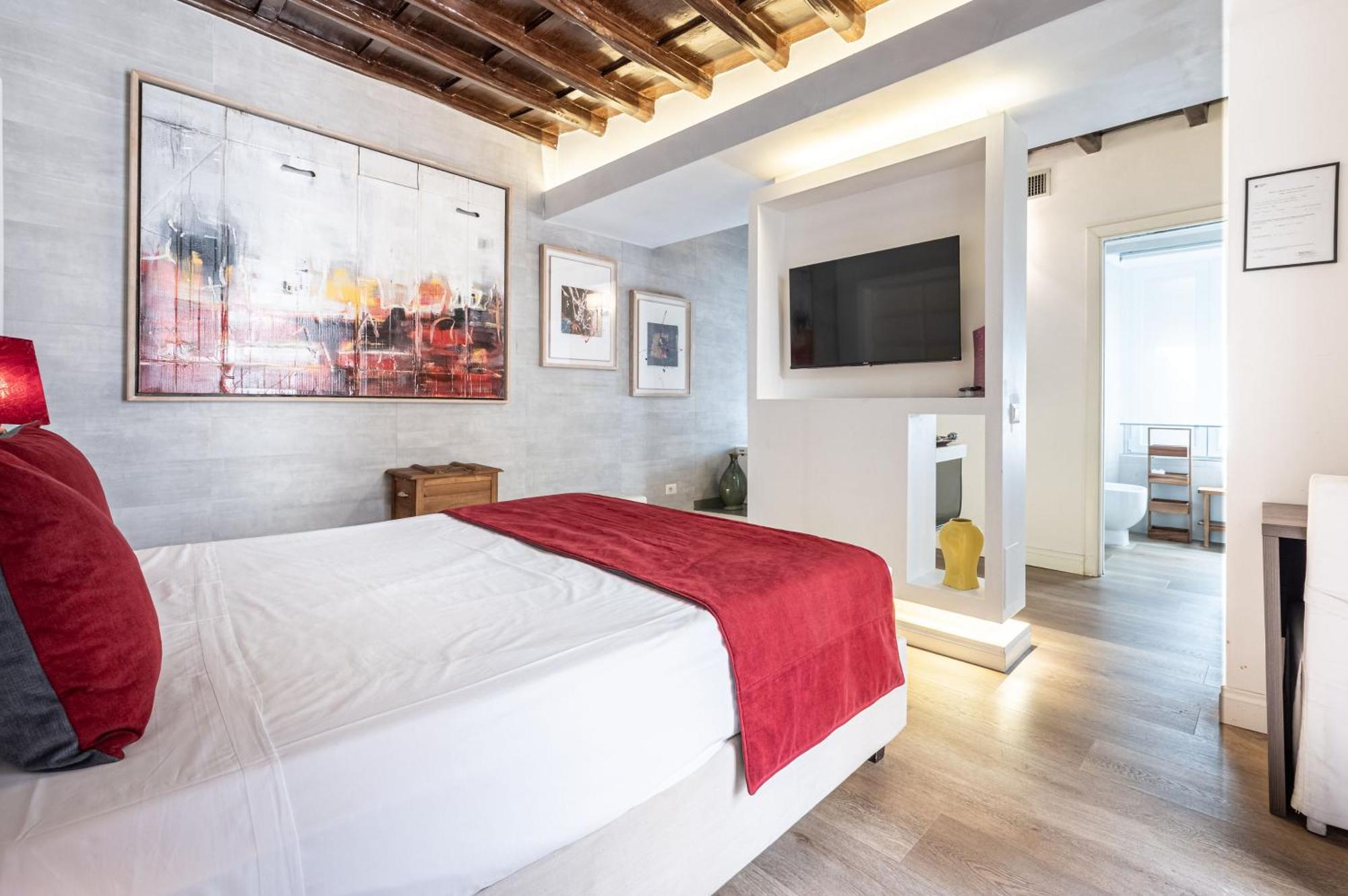 King Room with Spa Bath