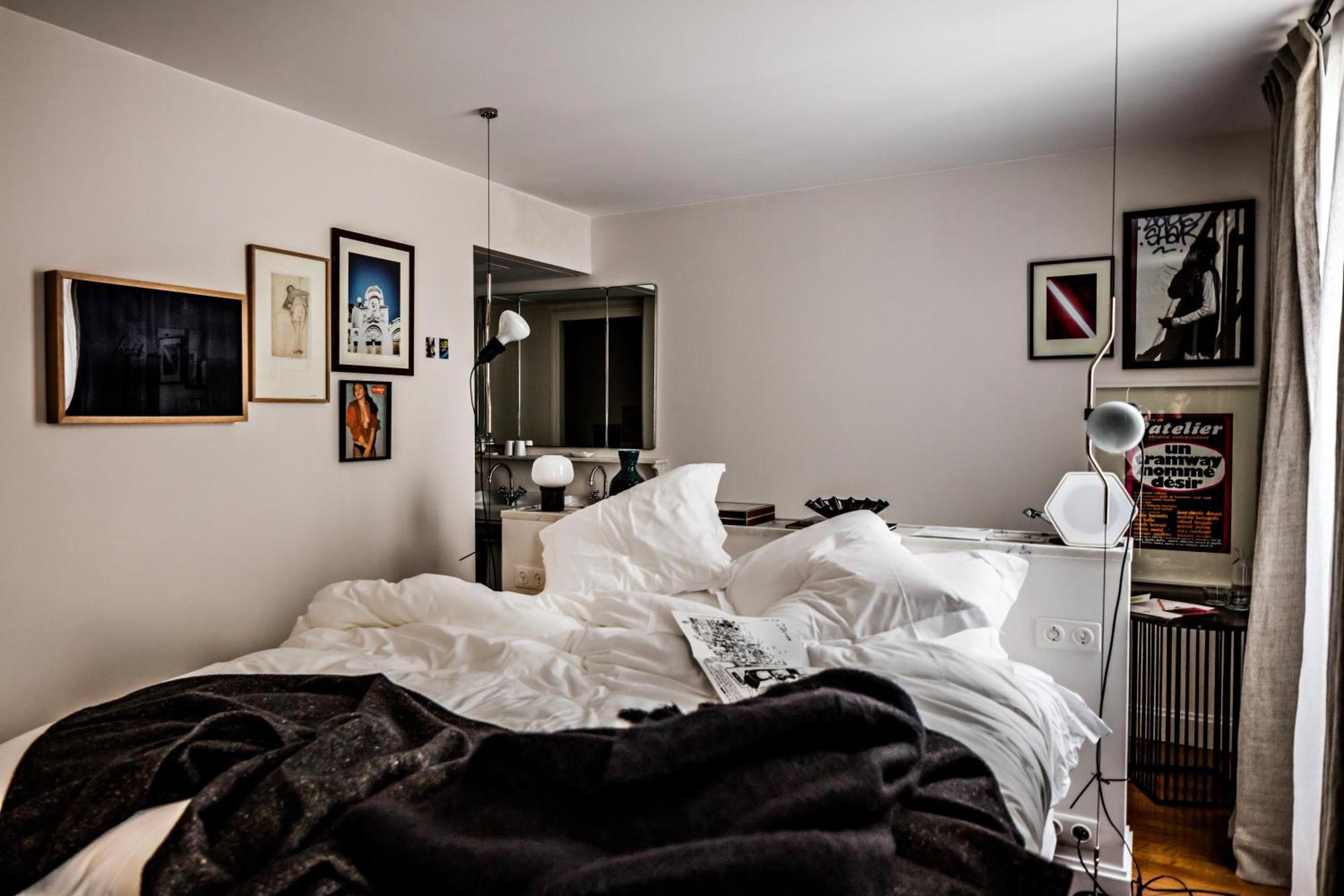 Deluxe Room "Pigalle 22"