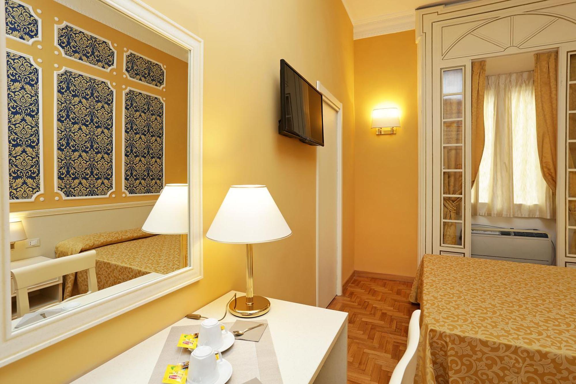 Double Room,643937835:JPEG