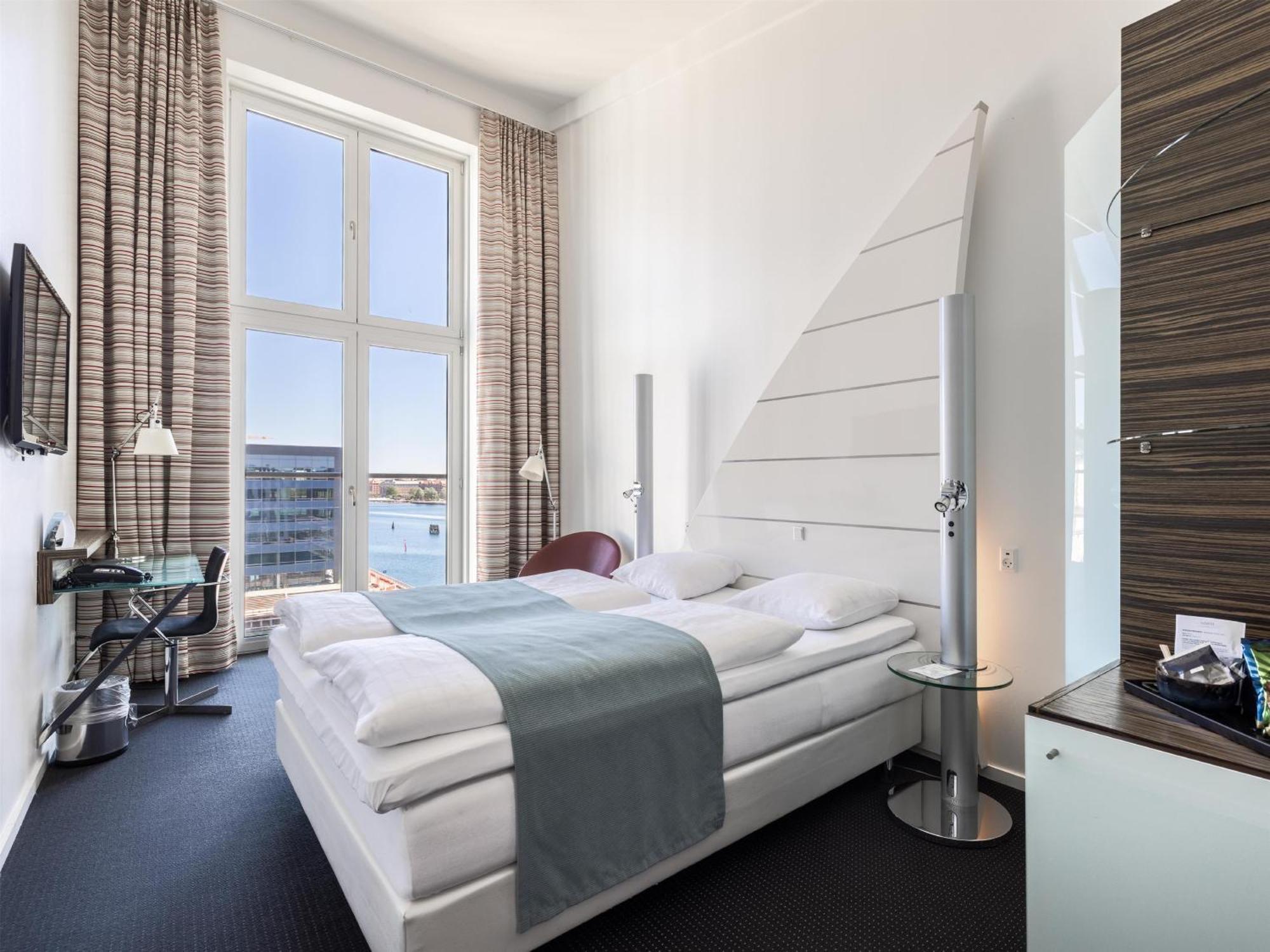 Superior Double Room with Harbour View