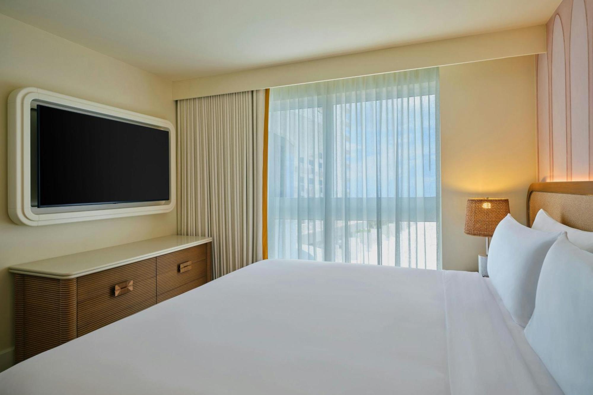 One-Bedroom King Suite with City View