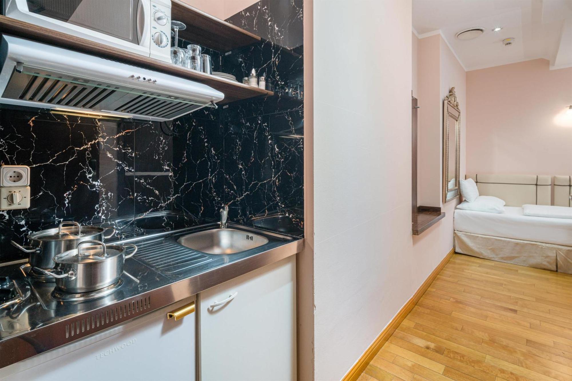Two-Rooms Apartment with Kitchenette