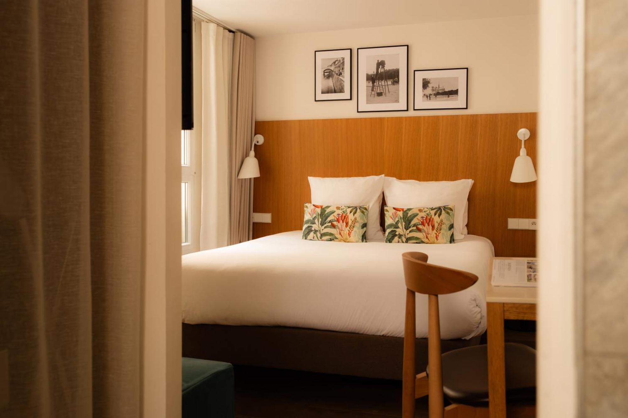 Classic Adjacent Rooms