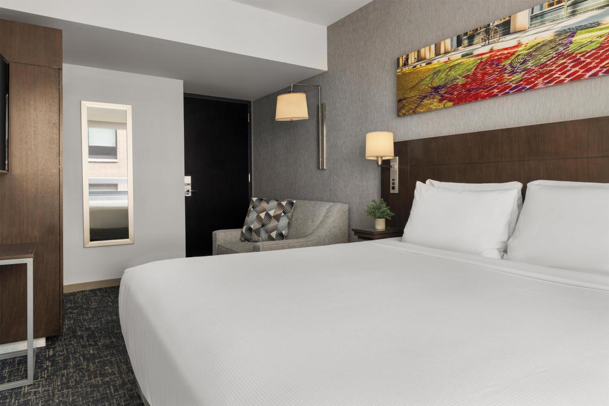 King Room with City View