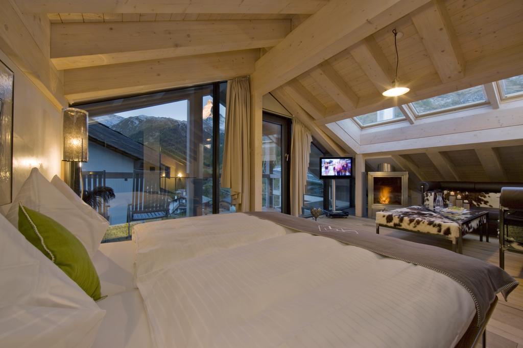 Dom Roof Suite with Matterhorn View House B
