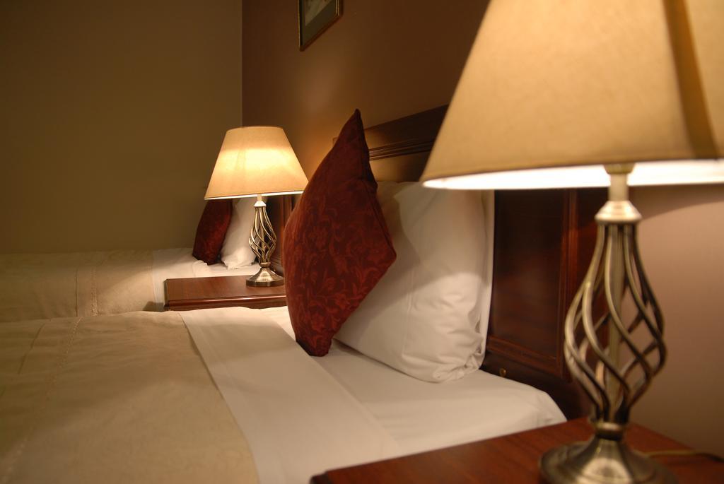 Twin Room with Kitchenette