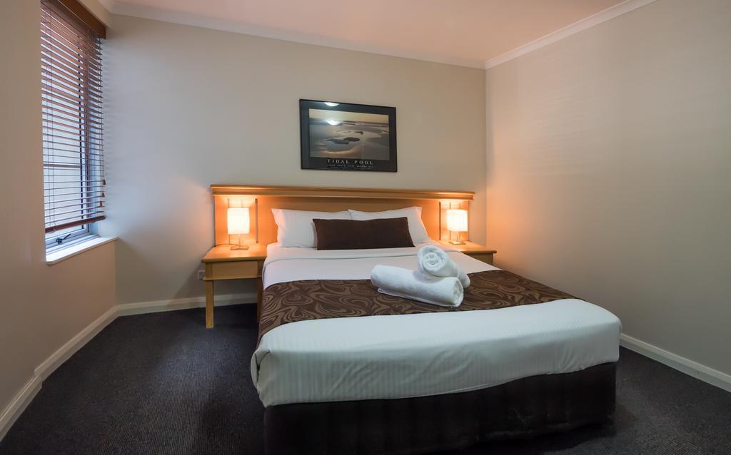 Deluxe Apartment,1212461236:JPEG