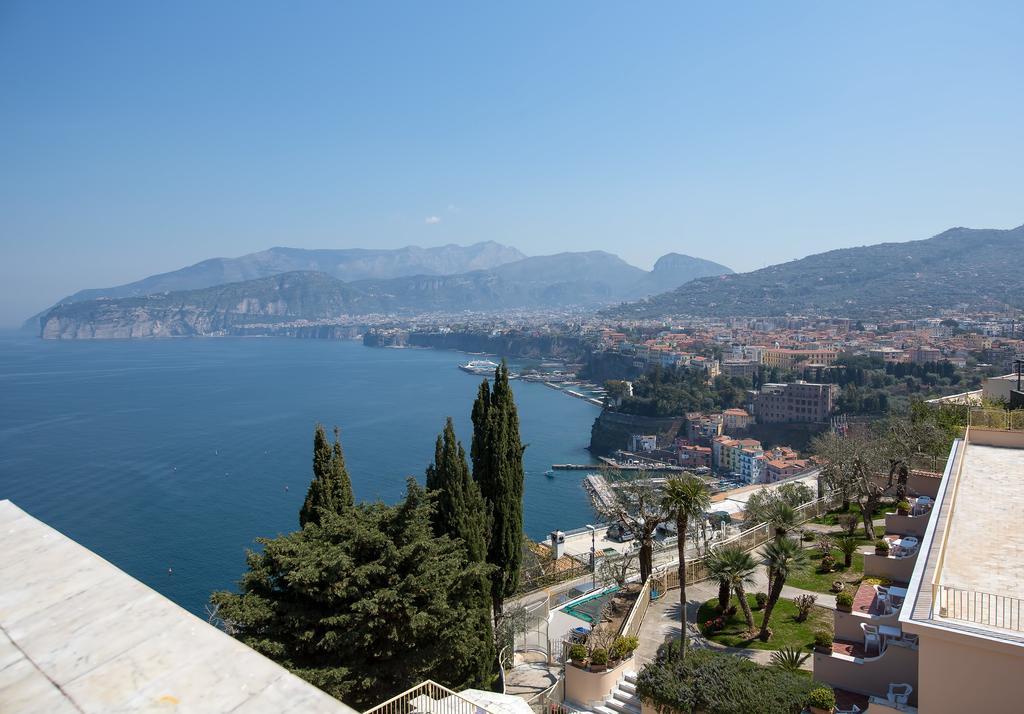 Deluxe Triple Room with Sea View