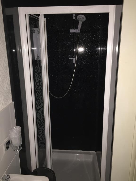 Triple Room with Shower
