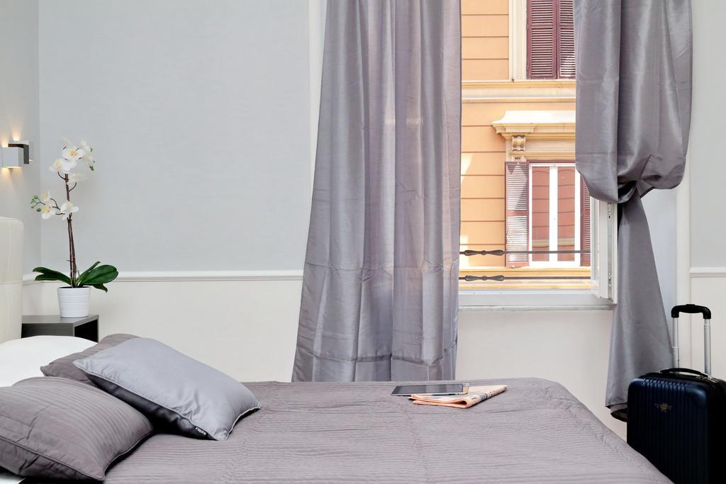 Deluxe Double Room with Private Bathroom