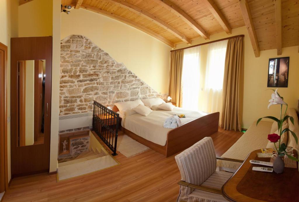 Romantic Double Room