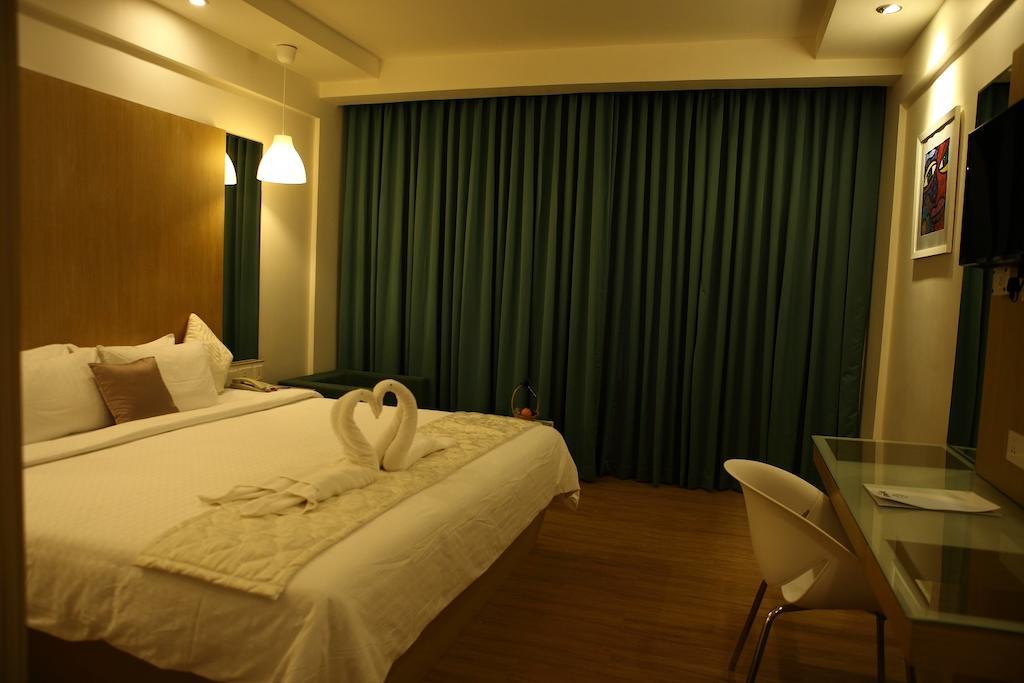 Executive Suite with One Bed Room