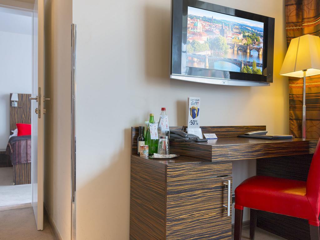 Family Two-Bedroom Suite (4 Adults)