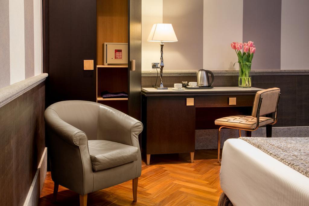 Deluxe Double or Twin Room,1209543232:JPEG