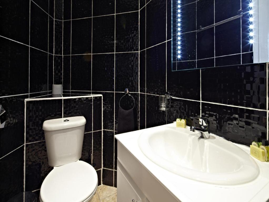 Double Room with Shower