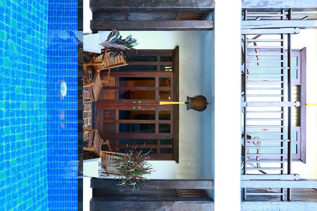 Deluxe Double Room with Pool Access