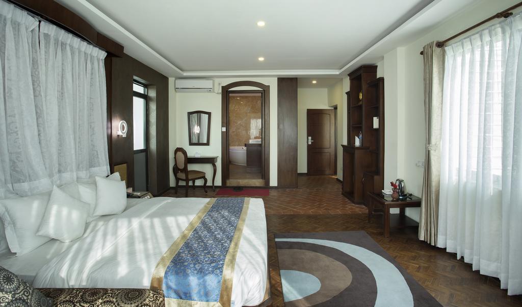 Executive Suite
