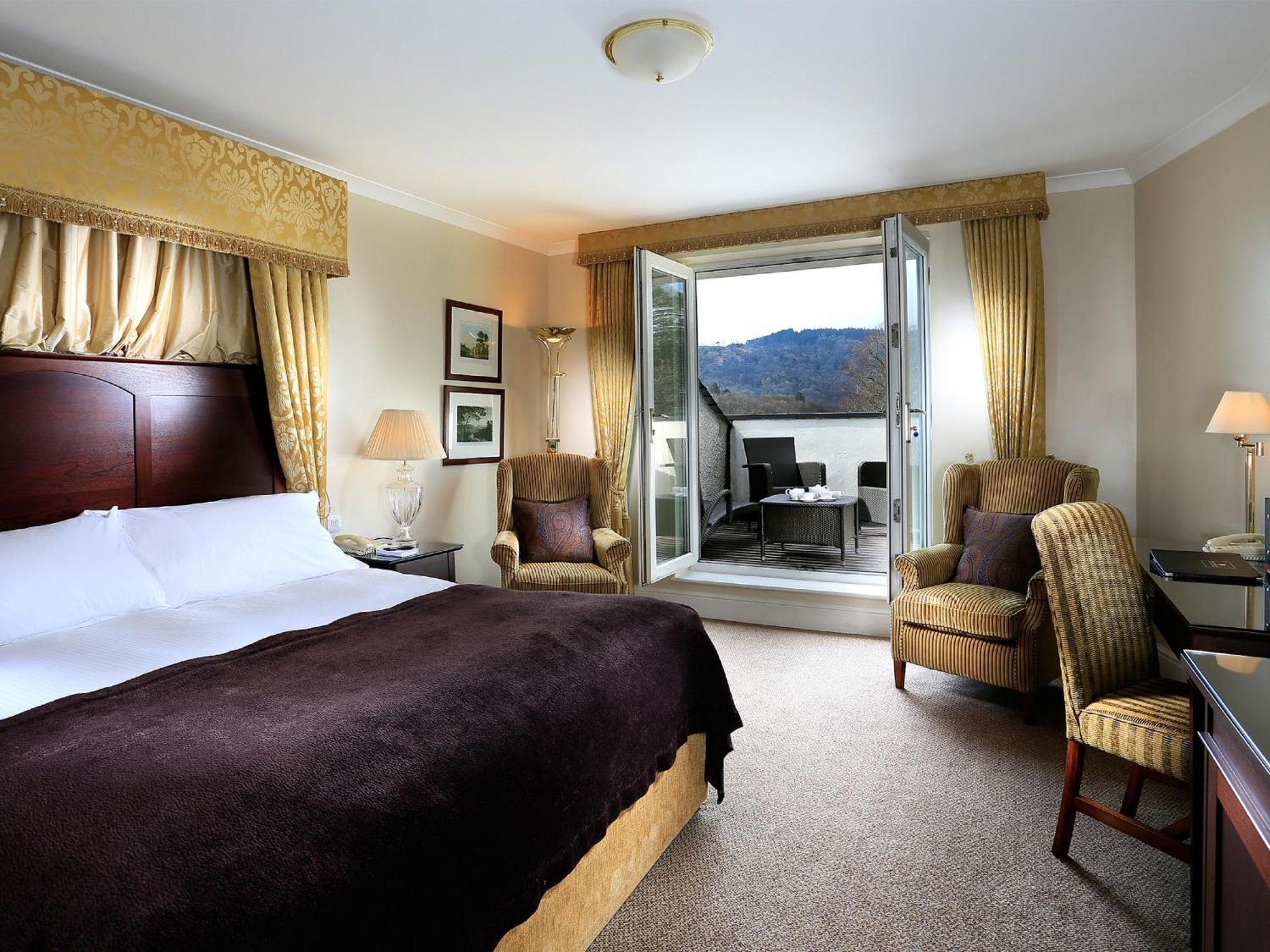 Deluxe Balcony Room