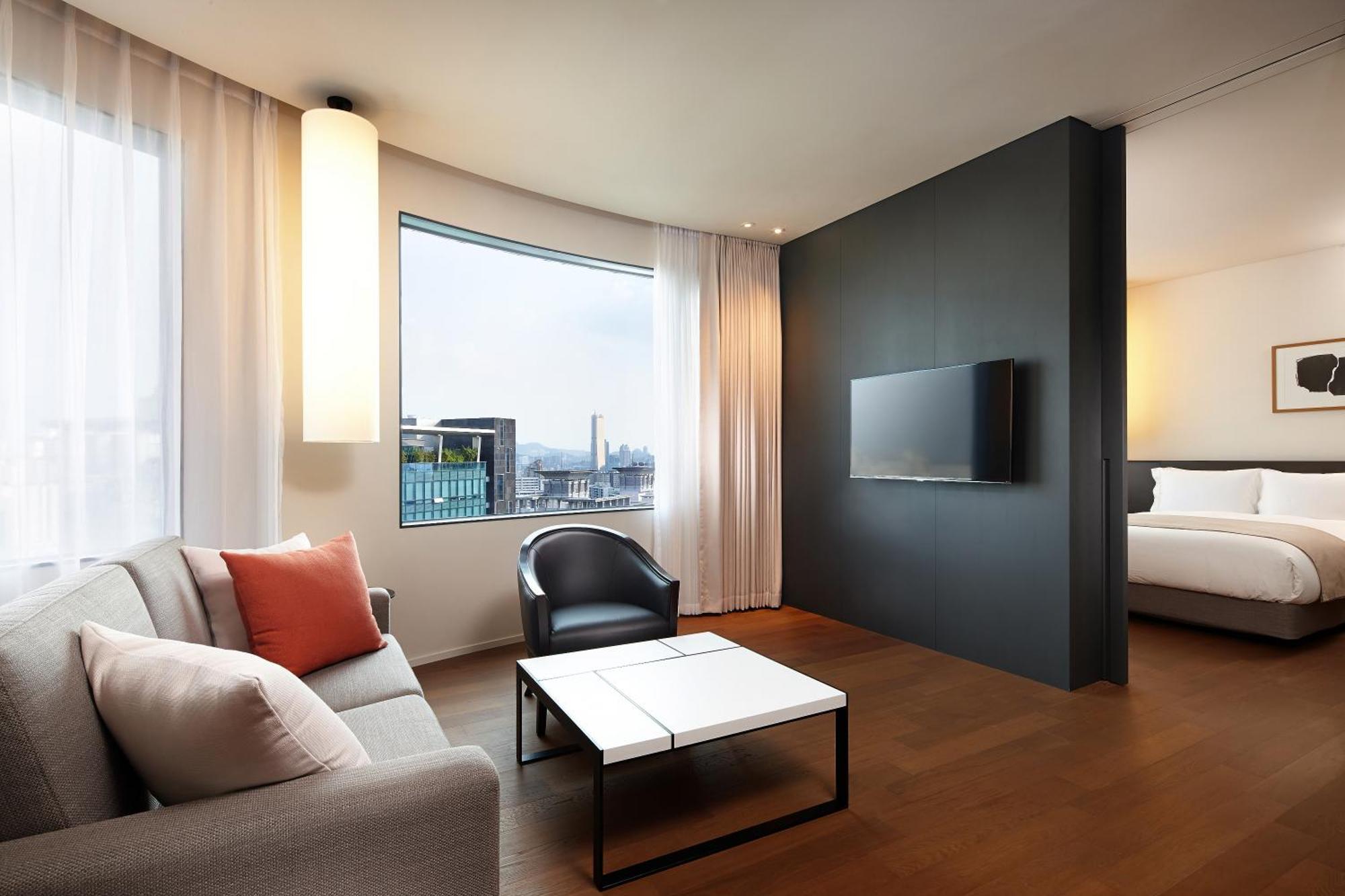 Grand Deluxe Double Room