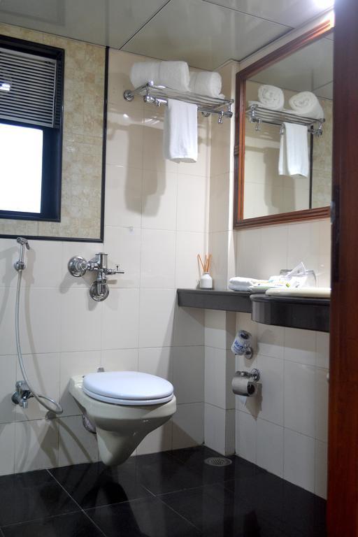 Deluxe Room with 15% Food and Beverage Discounts