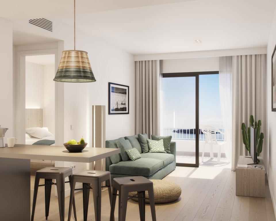 Two-Bedroom Apartment Sea View