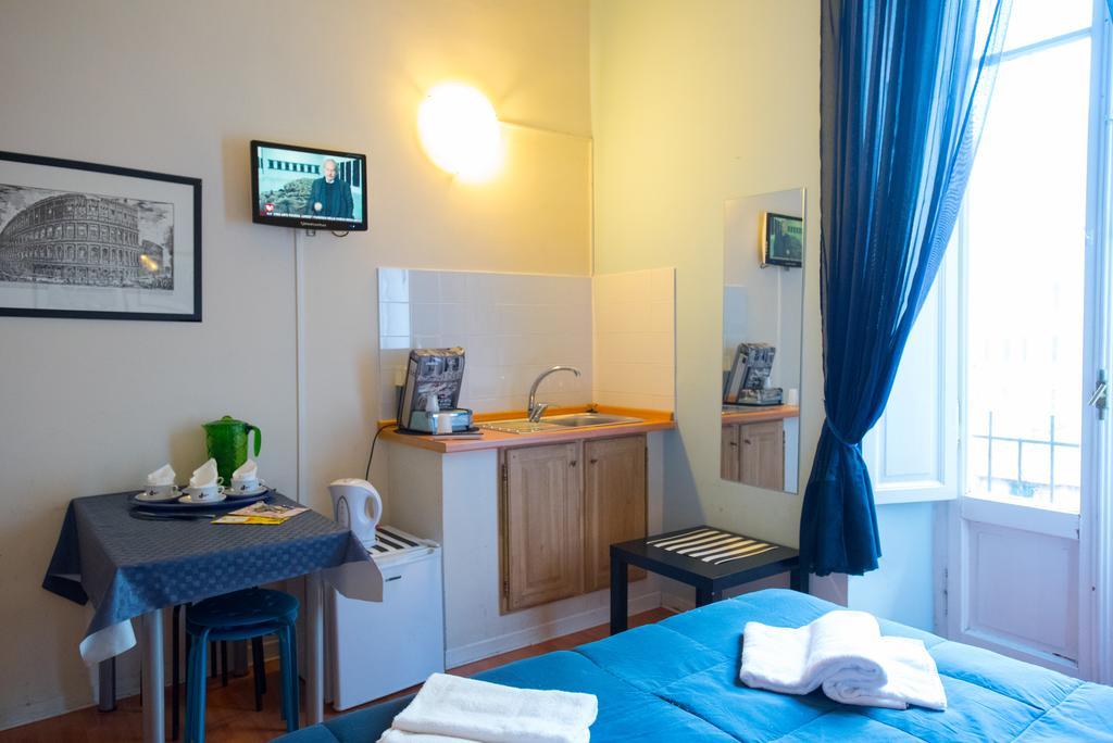 Triple Room with Private External Bathroom